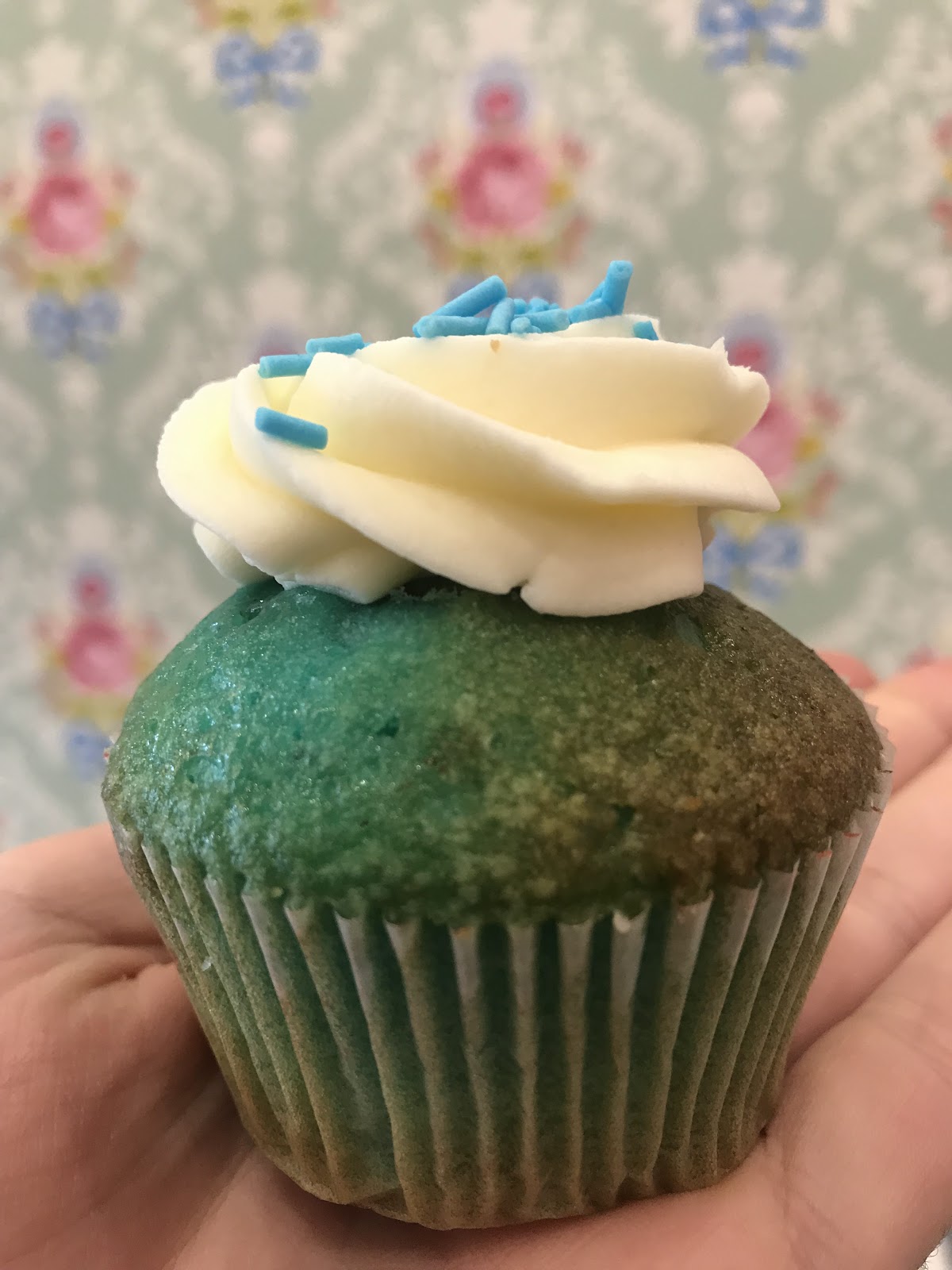 Ghia’s Cakery — photograph 5