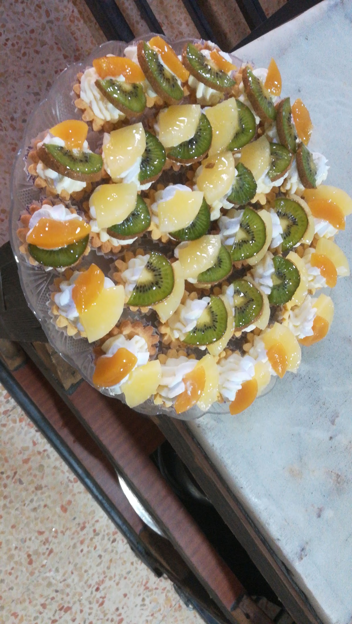 Halawiyat w Patisserie El Ahmar — photograph 2