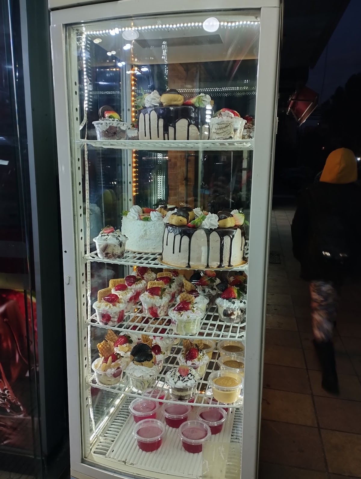 Nice Cafe Branch 1 — photograph 3