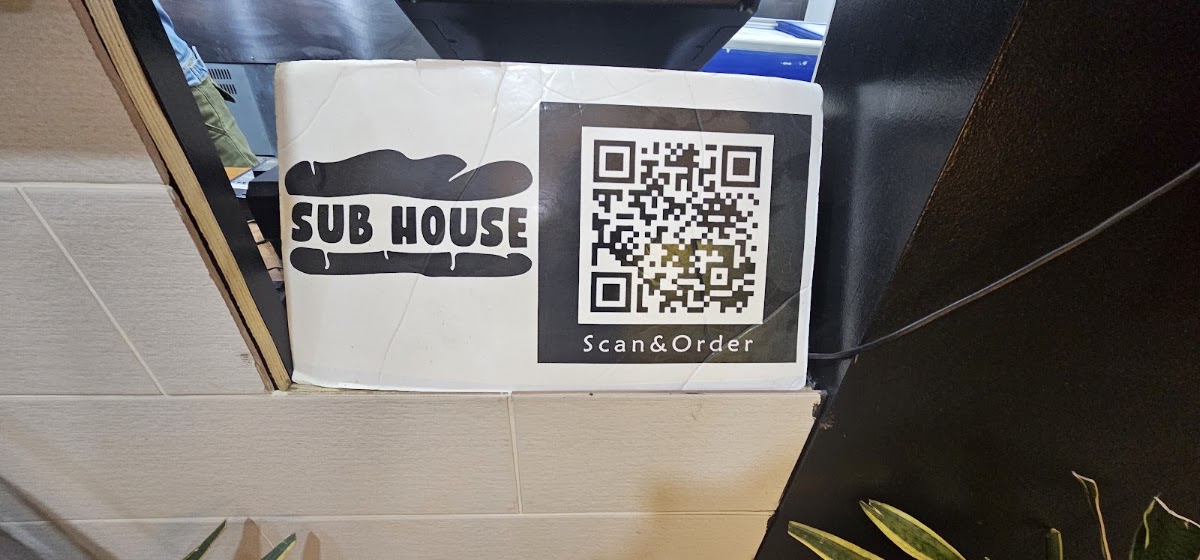 Sub House — photograph 6