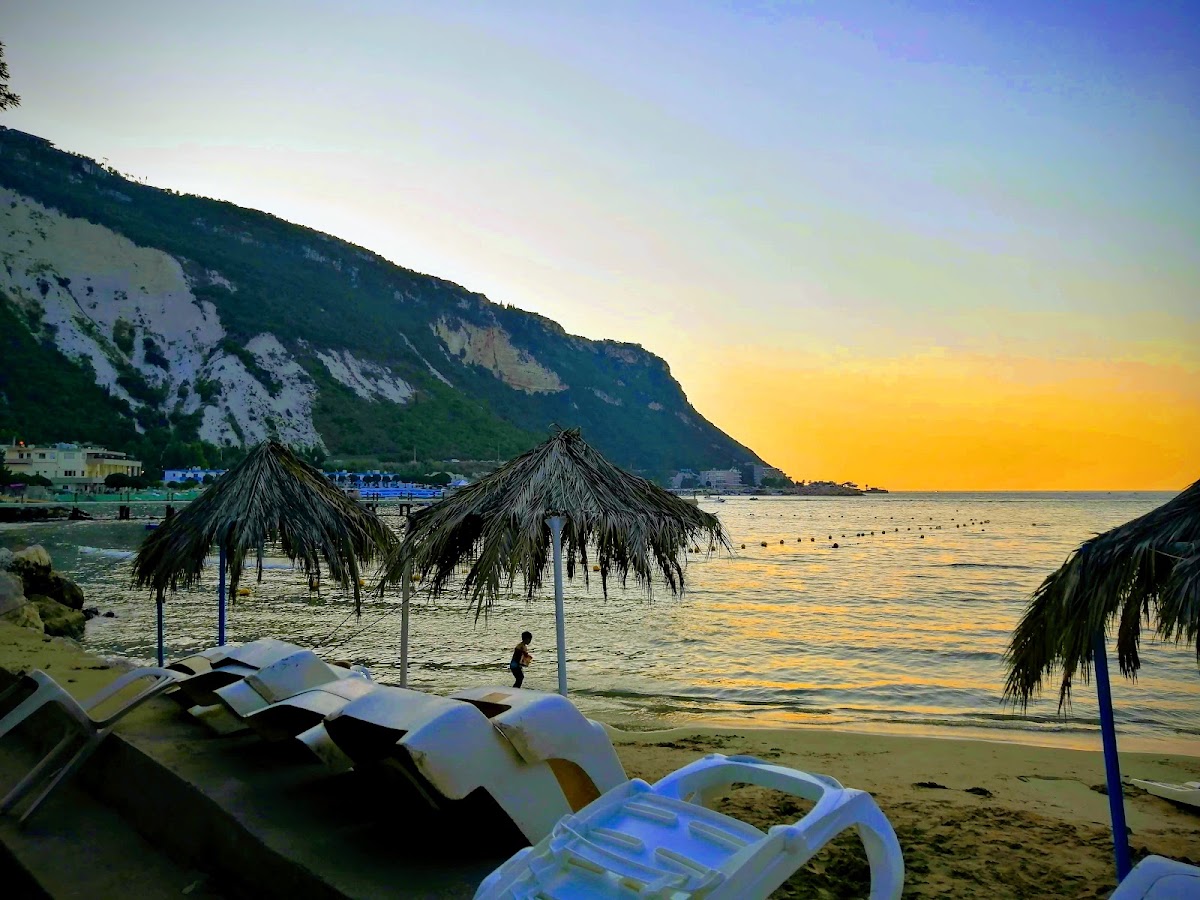 Beny Beach Resort — photograph 2