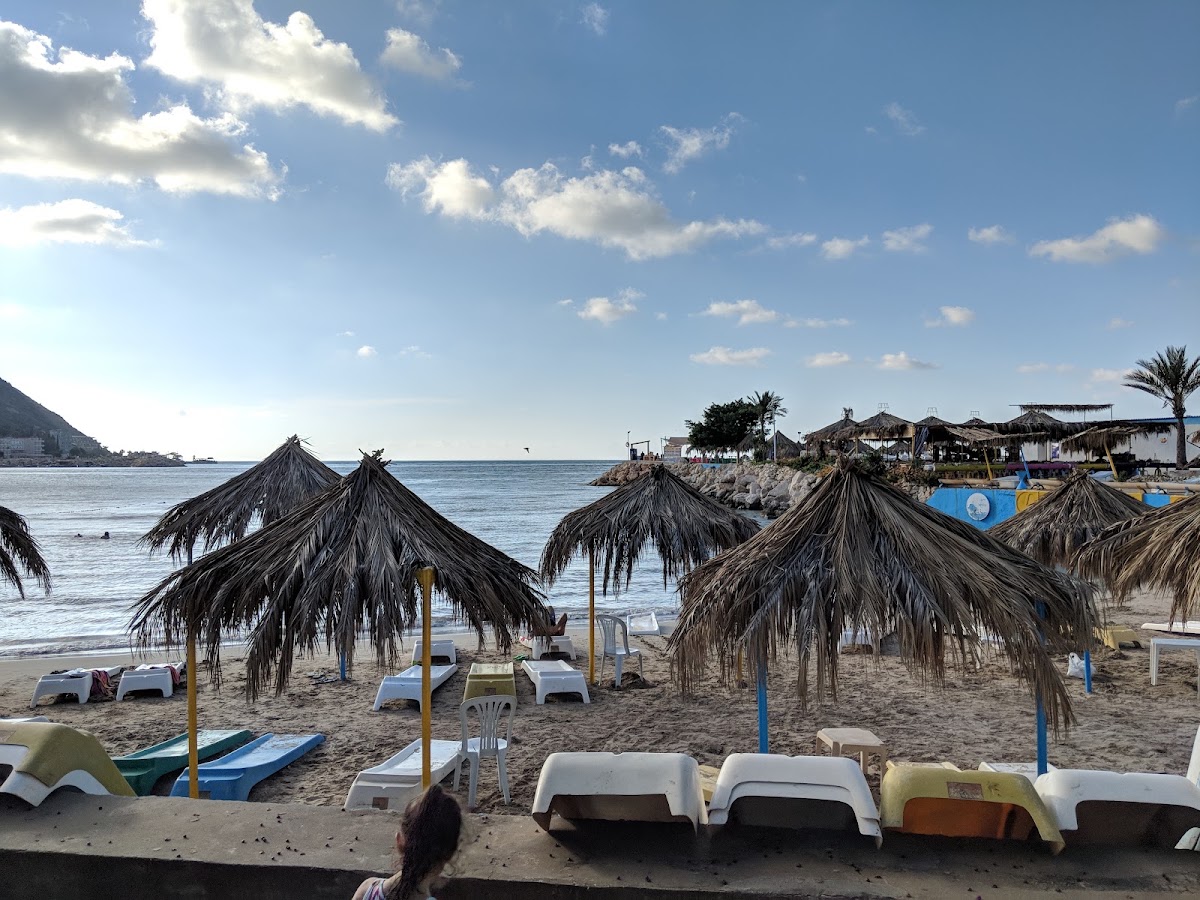 Beny Beach Resort — photograph 6
