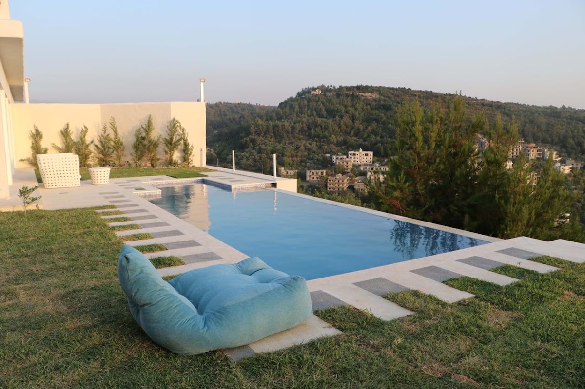 Cactus Private Pool Leb — photograph 2