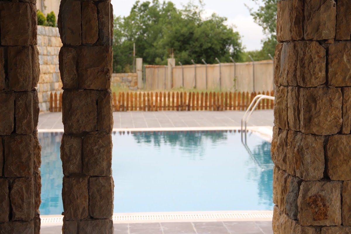 BlueDream private pool — photograph 3