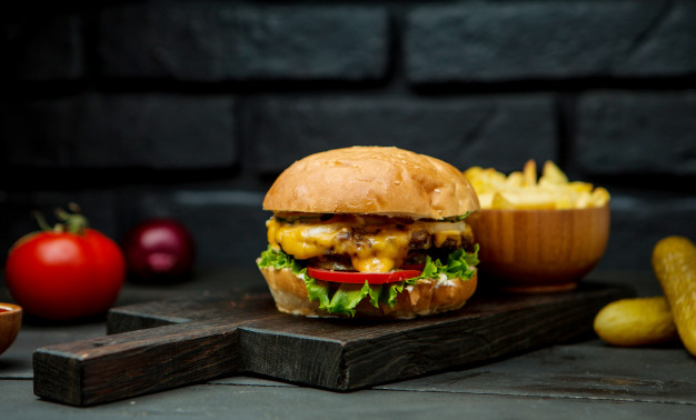 MADO snack&grill