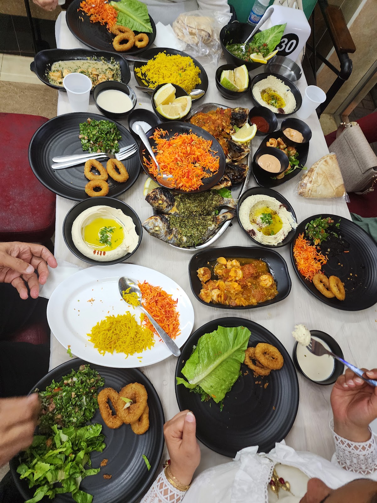 Abou Al Abed Restaurant and cafe — photograph 6