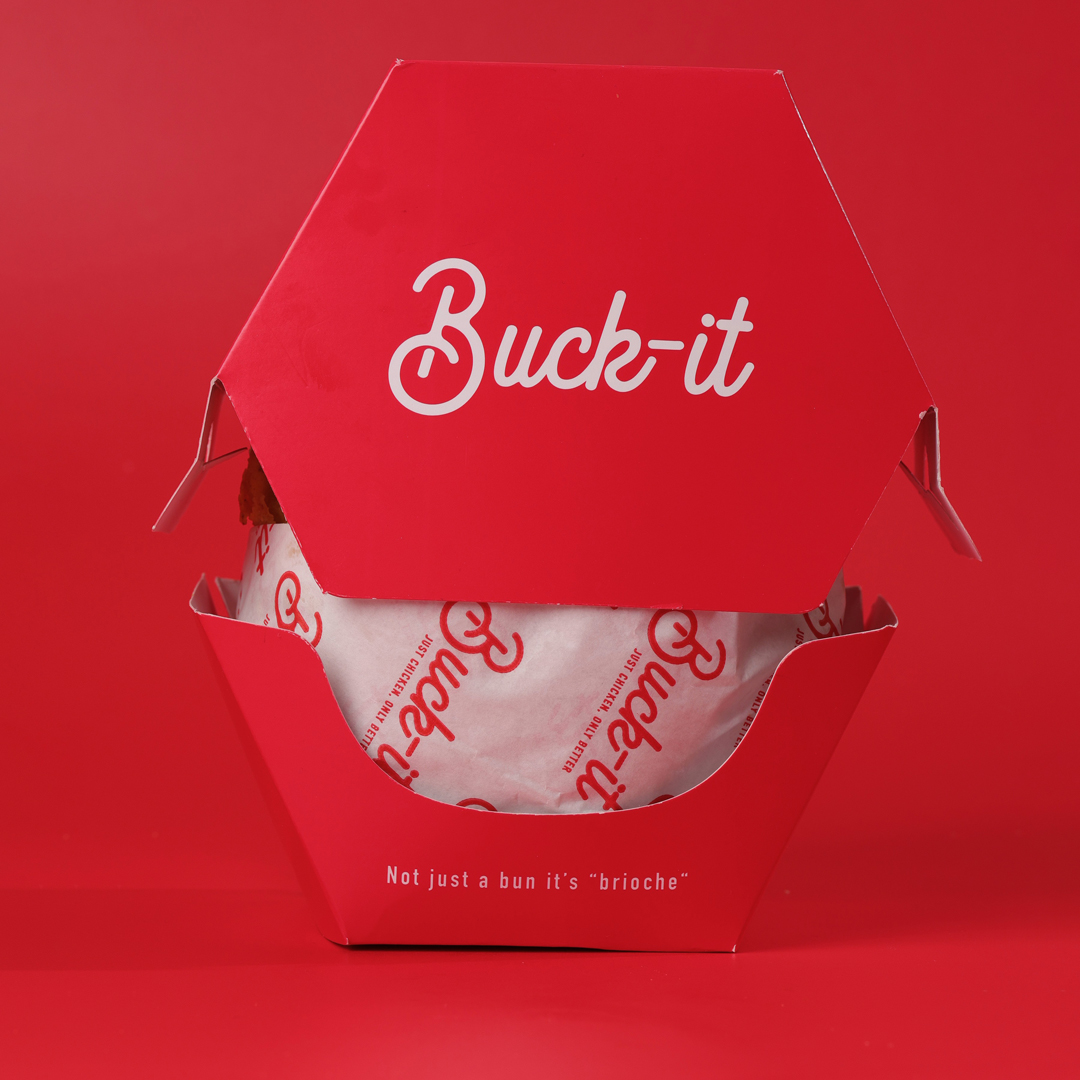 BUCK IT CHICKEN — photograph 6