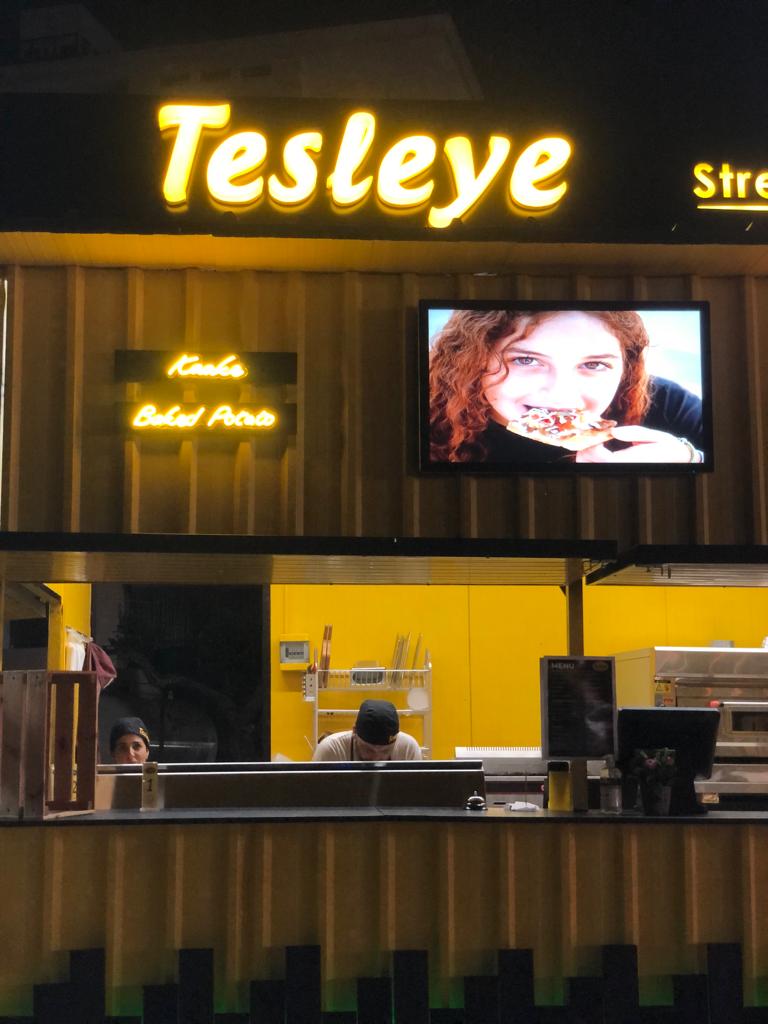 Tesleye Street Food