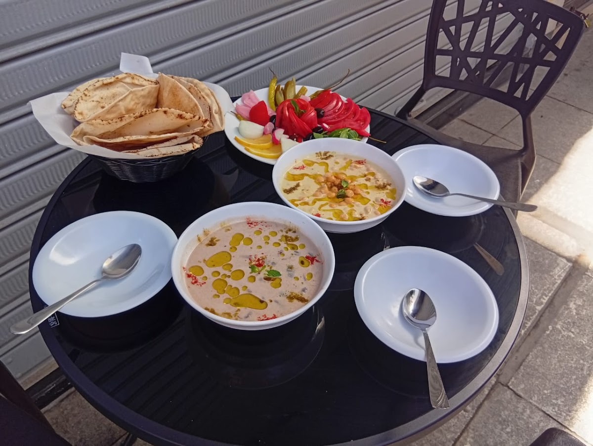 Mataam Ghaith Lil Foul wal Hummus wal Falafel — photograph 6