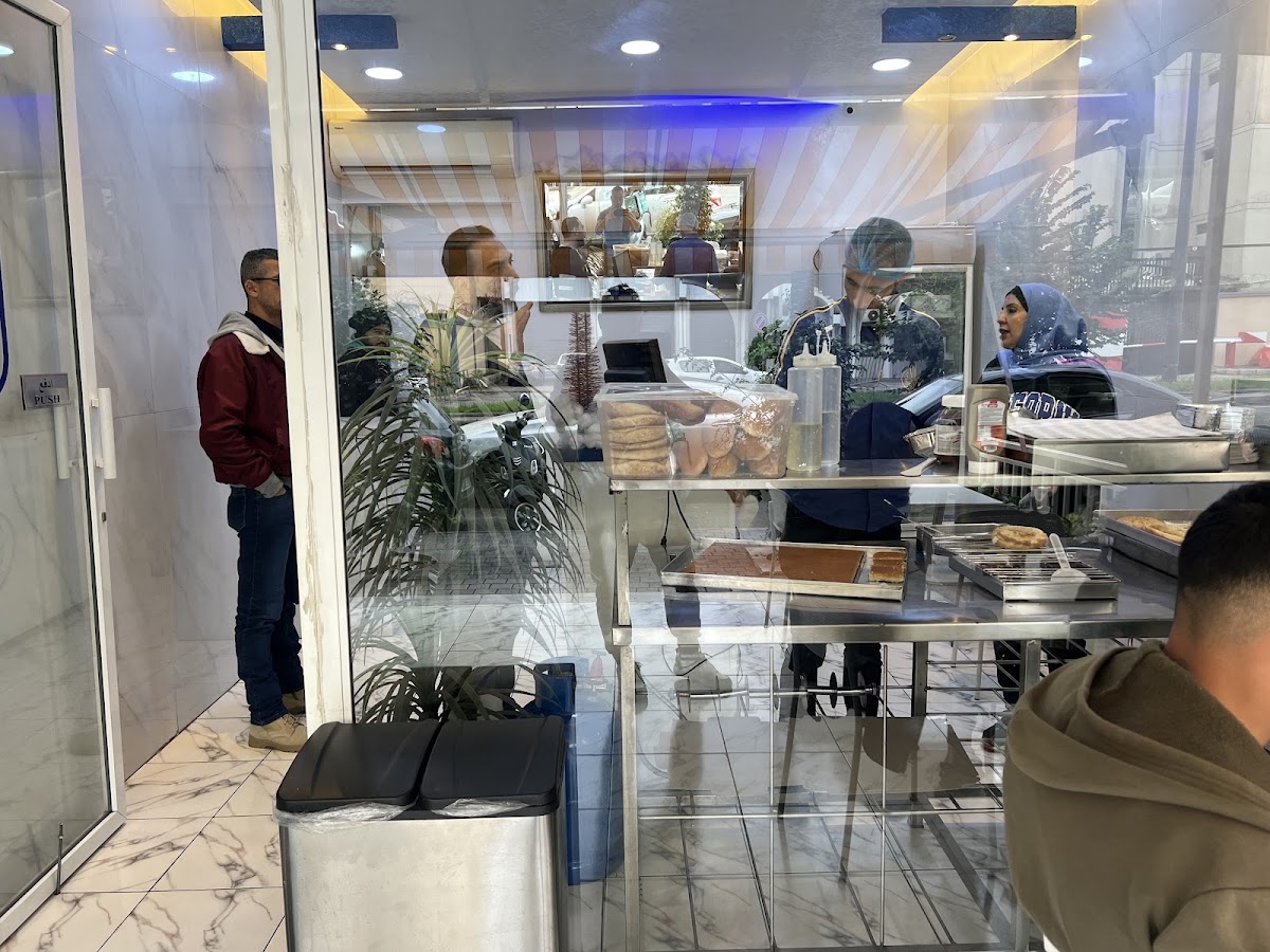 Mohamad Nemr Elwadi - The Original Knafeh — photograph 6
