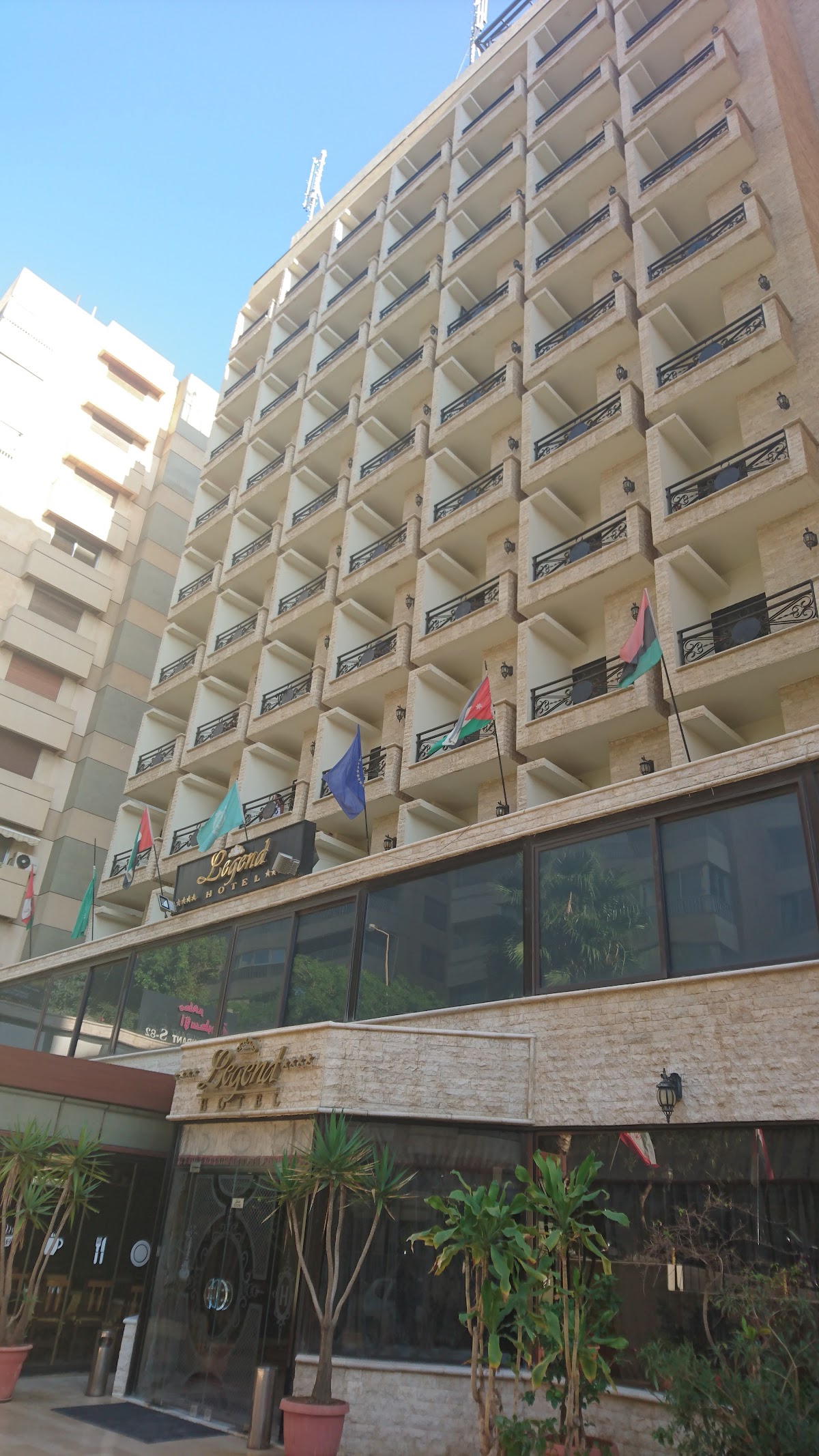 Takaya Suites - Hotel — photograph 2