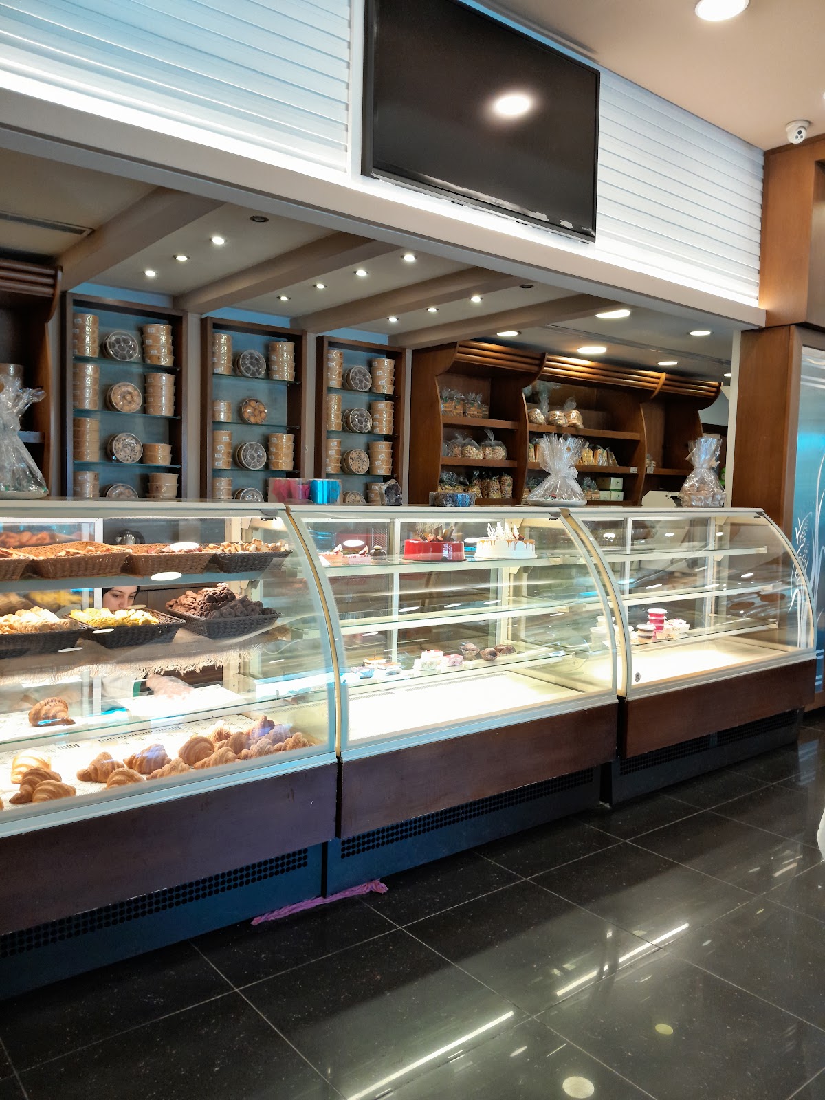 Green Lebanon Bakery — photograph 3