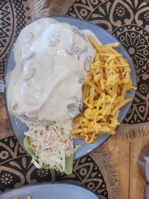 Arak W Tout — photograph 6
