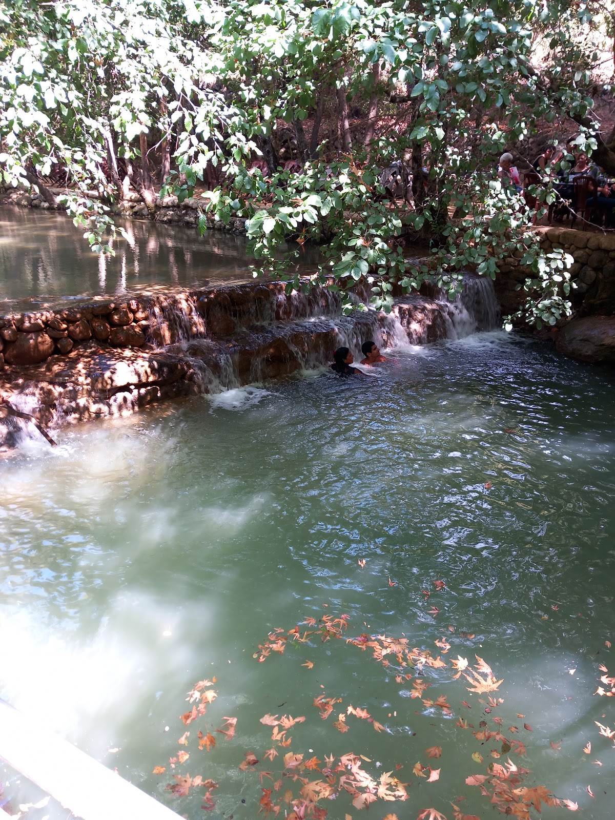 شلالات نهر الوادي — photograph 6