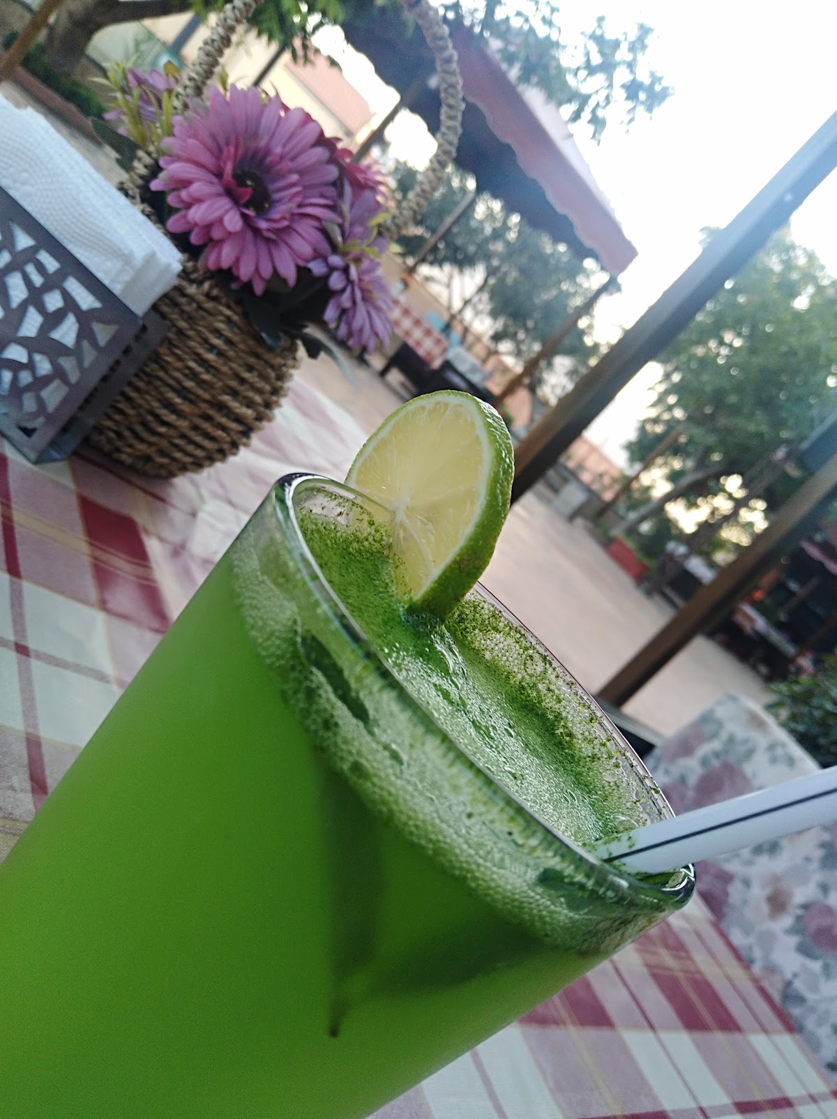 Bashawet Resto Cafe — photograph 2