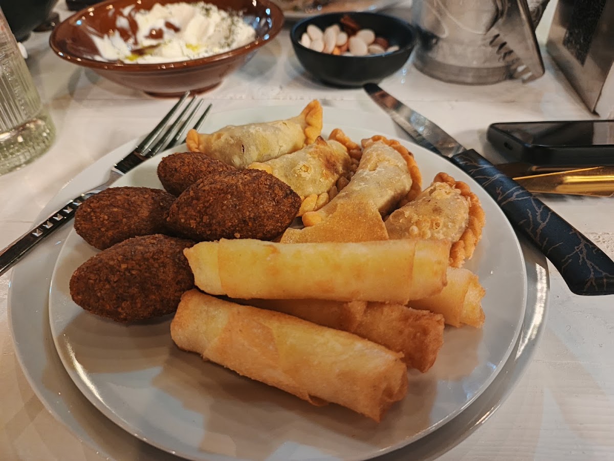 Gardenia Resto-café — photograph 5