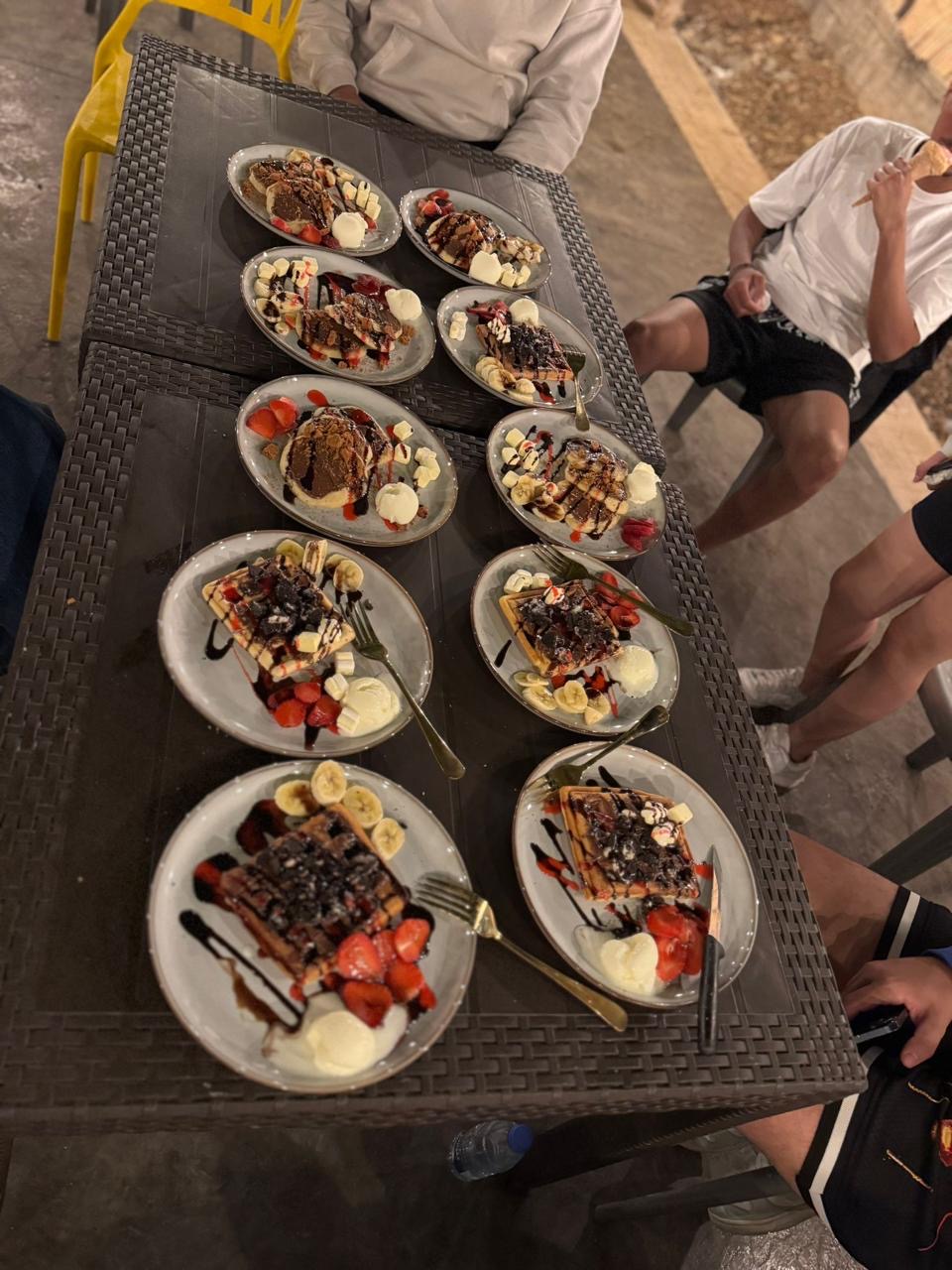 Eat N’ Run — photograph 2