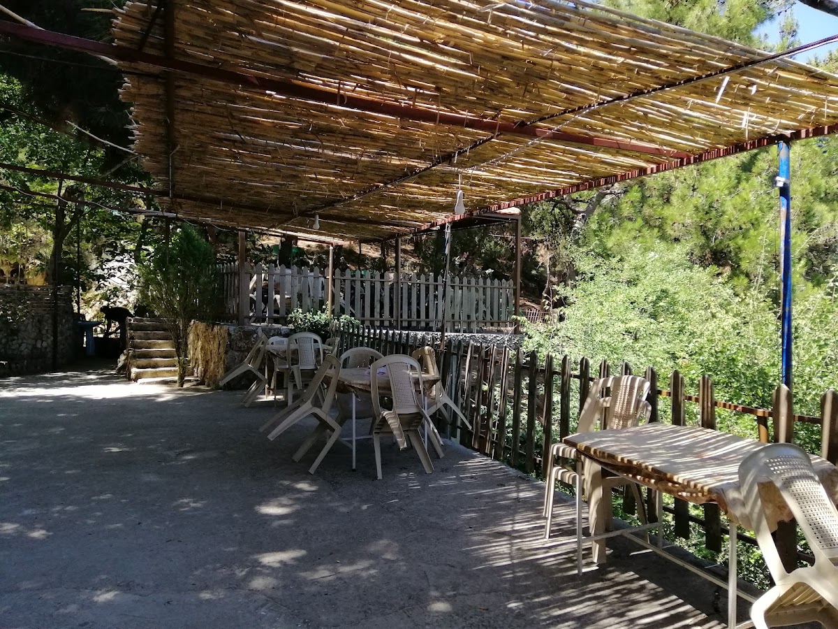 Mataam w Cafe Al Kroum