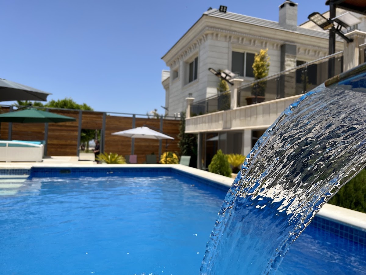 Villa Flora Suites