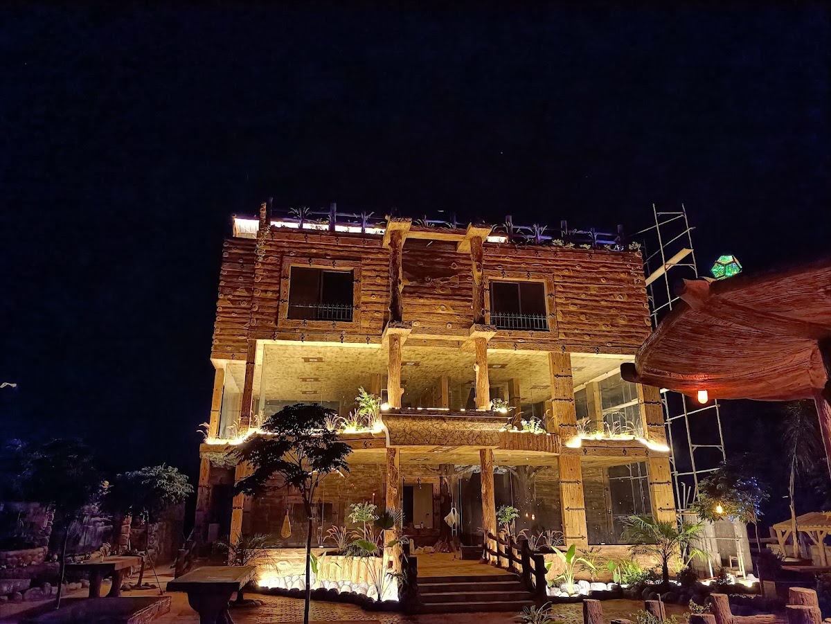Atlantis Restaurant — photograph 4