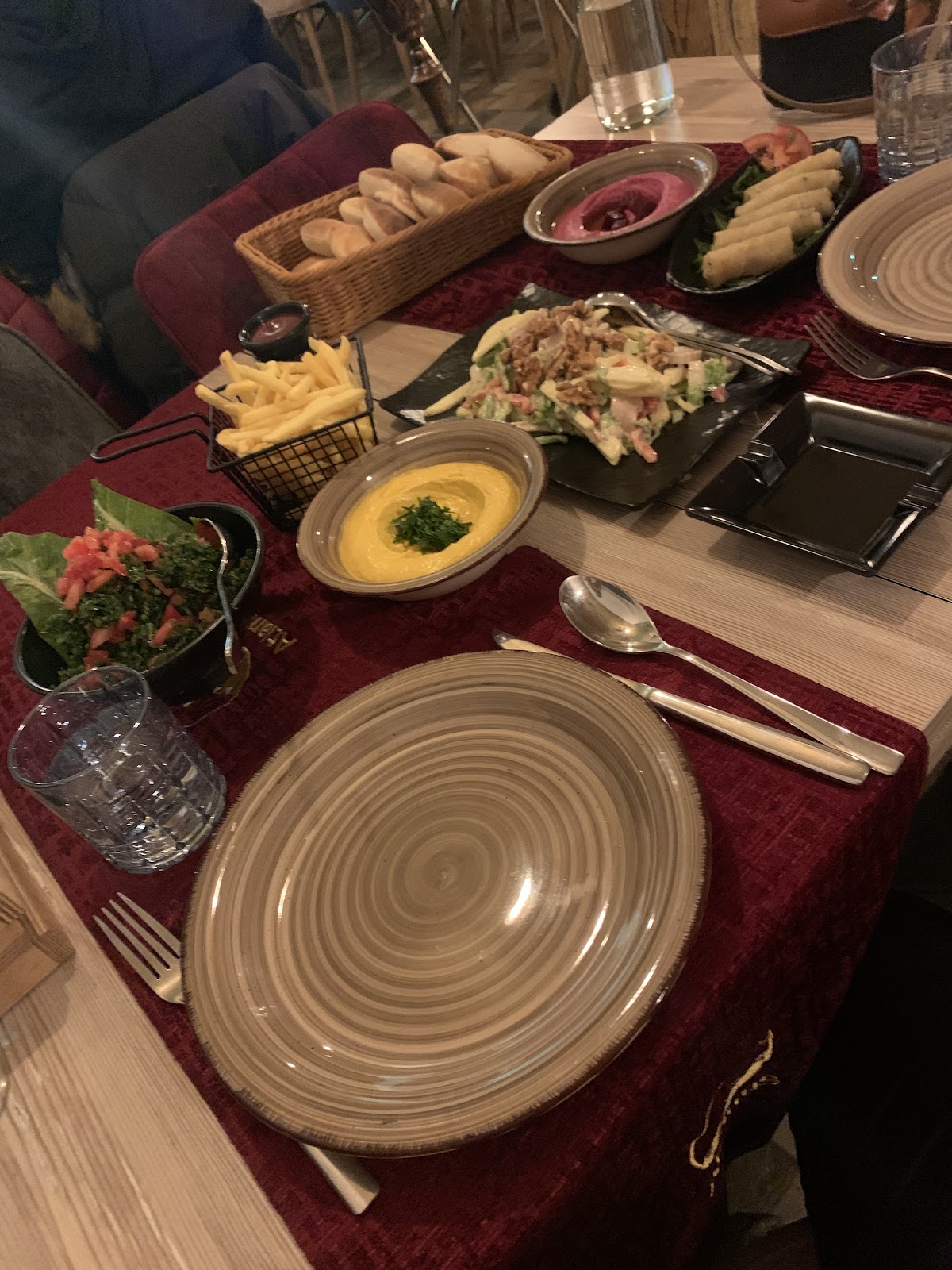 Atlantis Restaurant — photograph 5