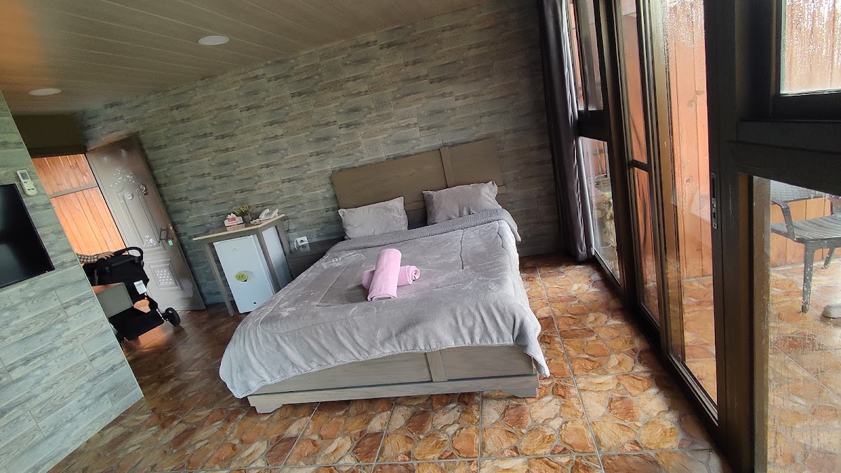 Ferdasia Resort — photograph 2