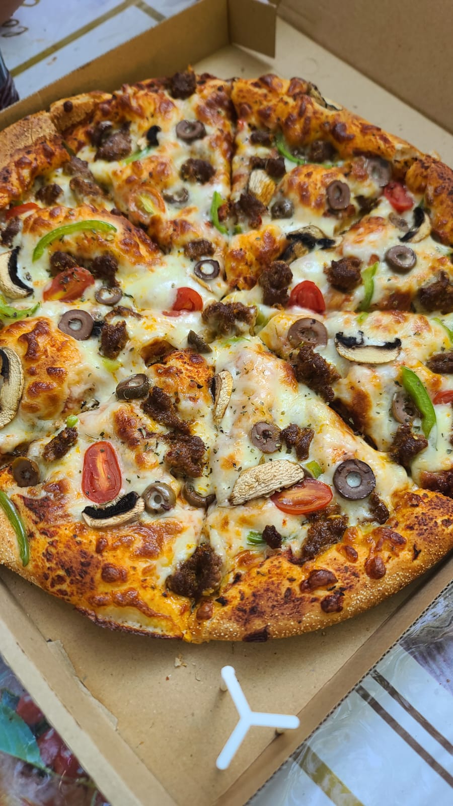 Pizza Zbib — photograph 2