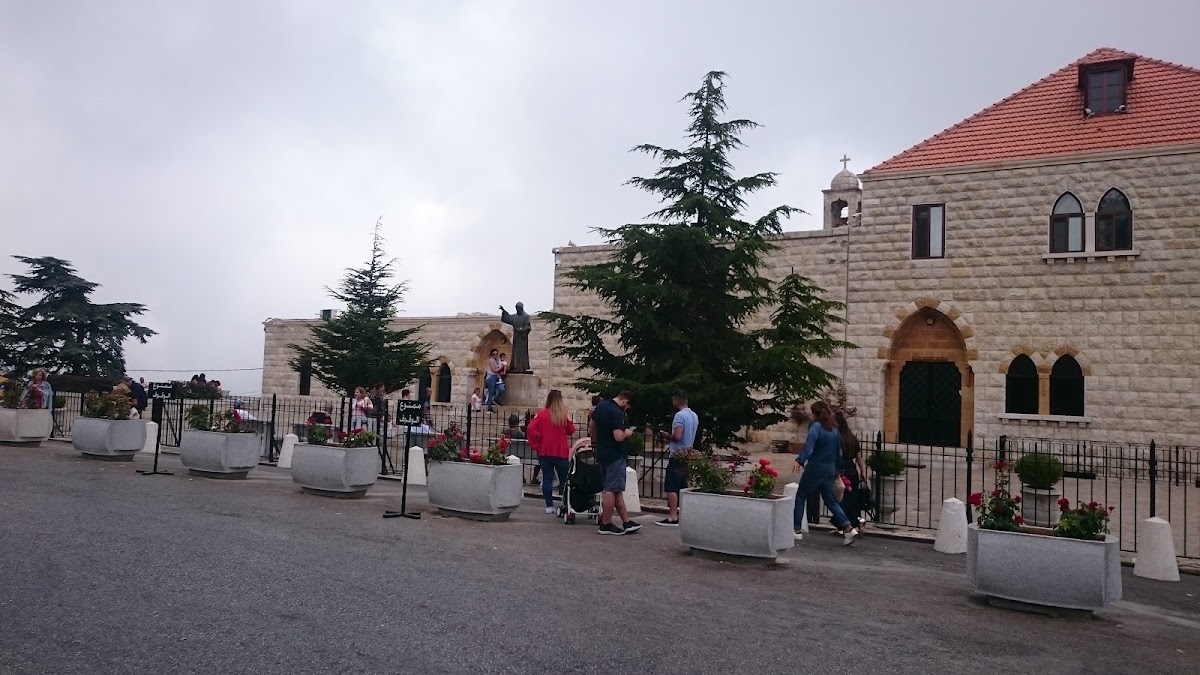 Saint Maroun Snack — photograph 3