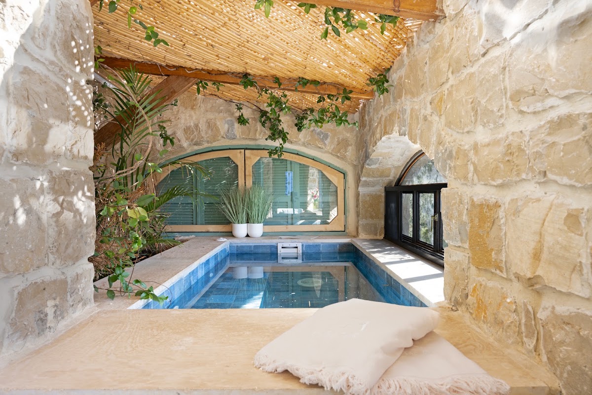 CASADAR Guesthouse — photograph 3