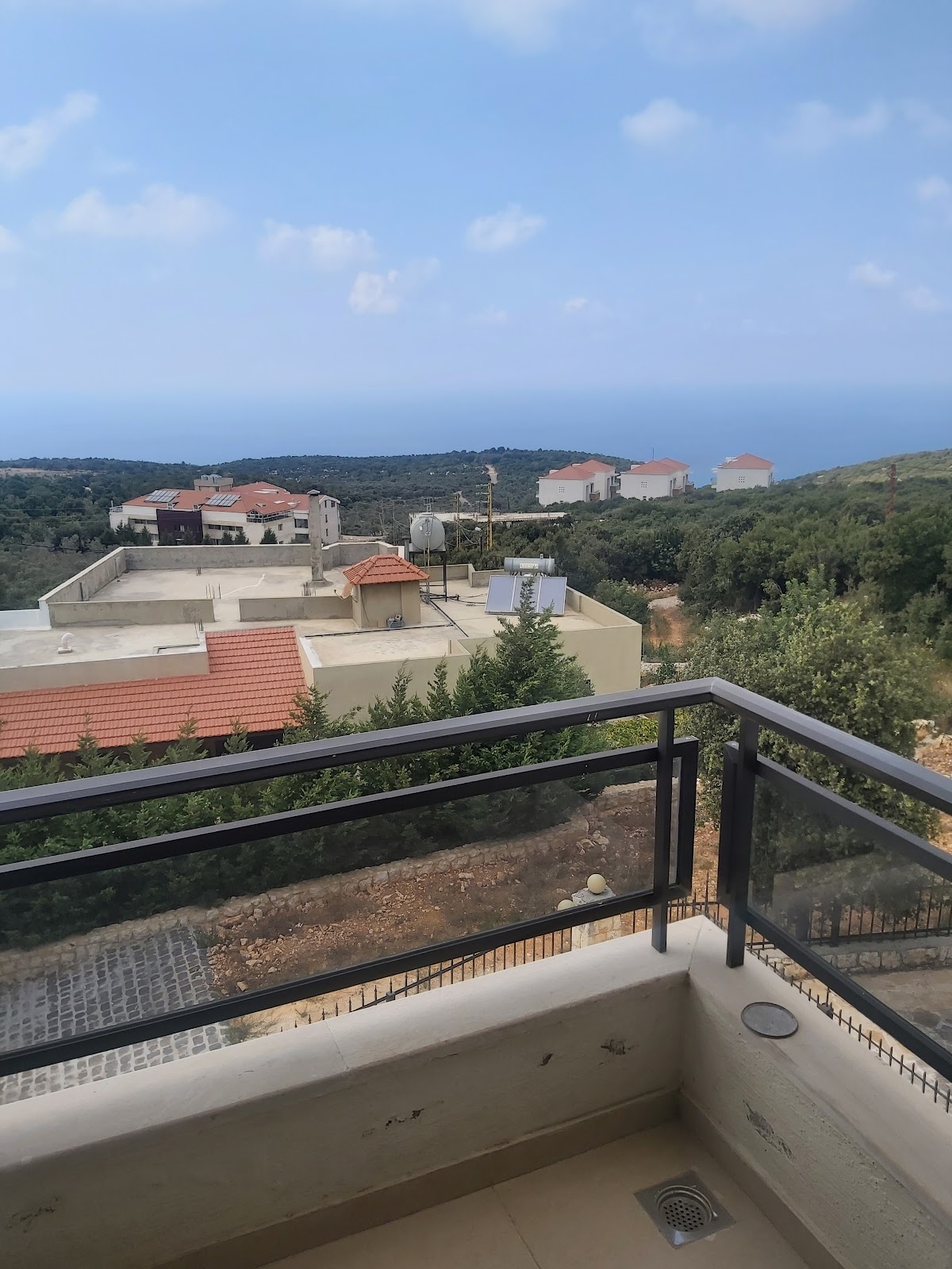 Fares Residence — photograph 3